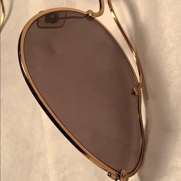 Miu Miu Butterfly Made in Italy hardly preloved - Picture 3 of 16